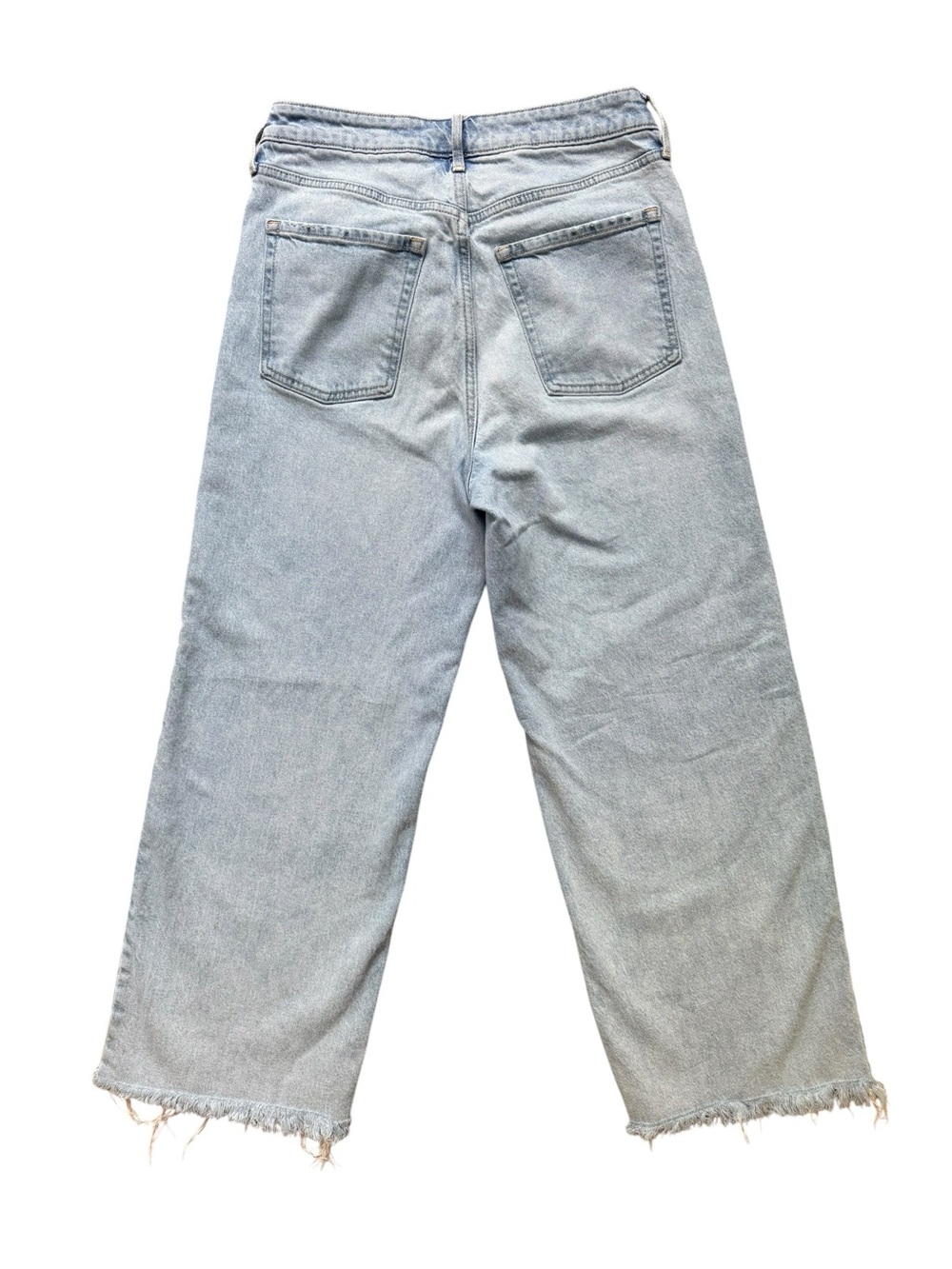 Old Navy Extra High Rise Wide Leg Jeans Size 6 Light Wash Raw Hem - Picture 3 of 9
